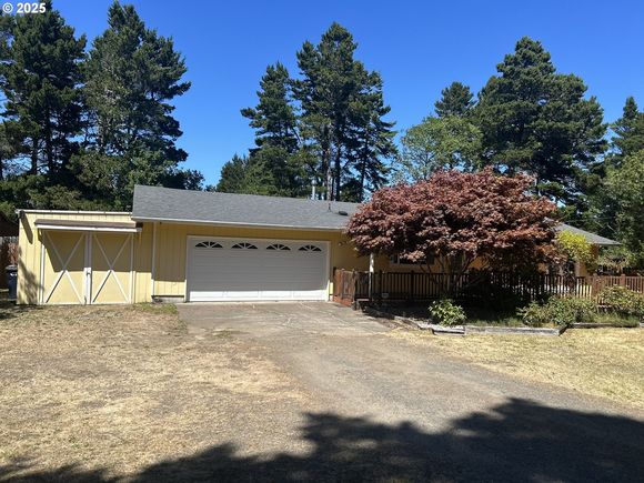 2061 45th St Florence, OR House Active - Photo 1 of 42. Opens carousel modal