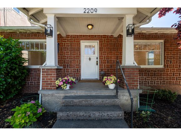 2209 F St Vancouver, WA House Active - Photo 1 of 32. Opens carousel modal