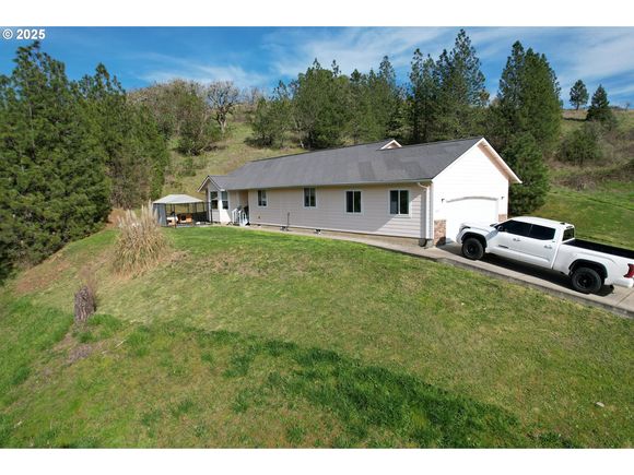 1357 NE Ballard Ct