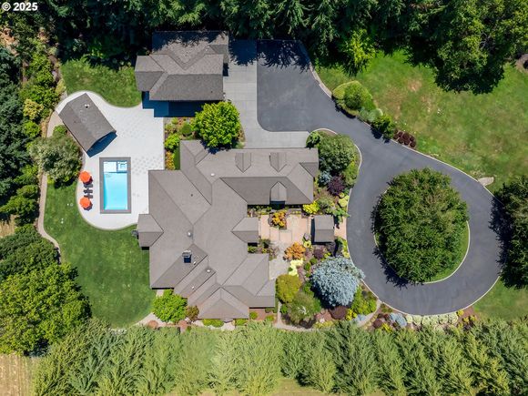 15215 NW Fair Acres Dr