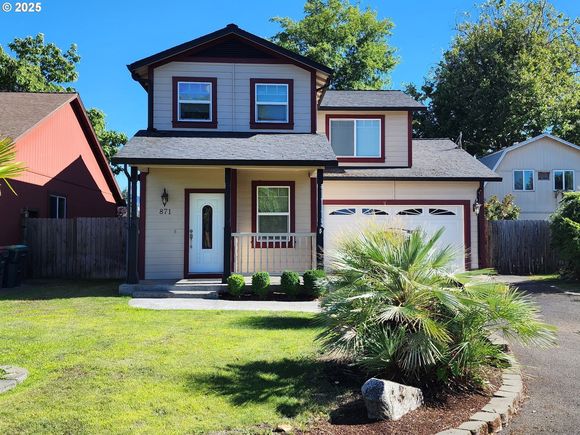 871 Marshall Ave Medford, OR House Active - Photo 1 of 39. Opens carousel modal