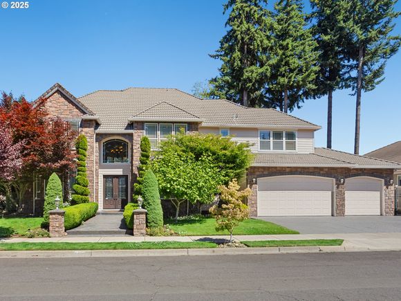 1107 NE 147th Ave