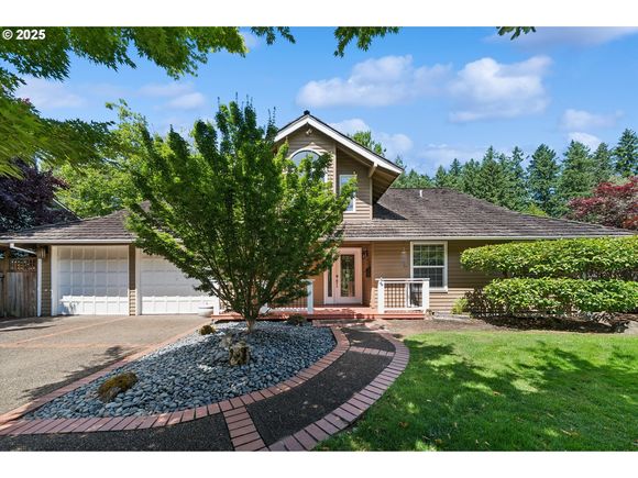 6555 SW Dale Ave Beaverton, OR House Active - Photo 1 of 46. Opens carousel modal