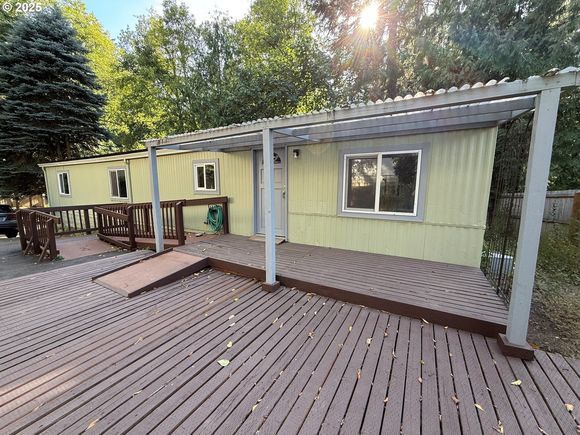 37600 Sunset St Unit 31 Sandy, OR House Active - Photo 1 of 15. Opens carousel modal