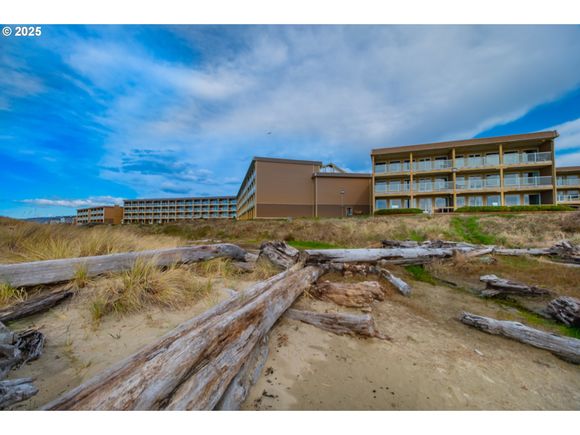 88416 1st Ave Unit 303 Florence, OR Condo Active - Photo 1 of 21. Opens carousel modal