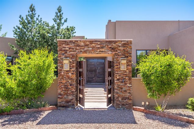 4 W Golden Eagle Santa Fe, NM House Sold - Photo 1 of 61. Opens carousel modal