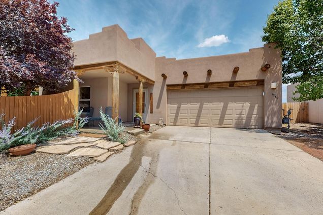 6450 Paseo Del Sol