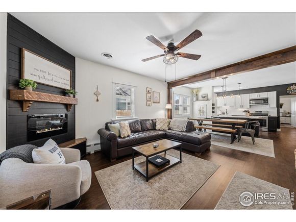205 Locust St