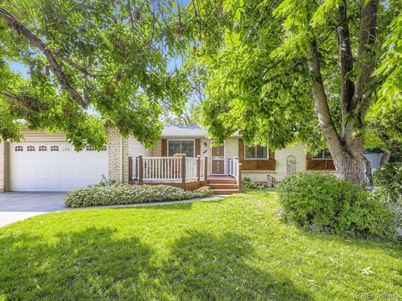 7028 Van Gordon Ct