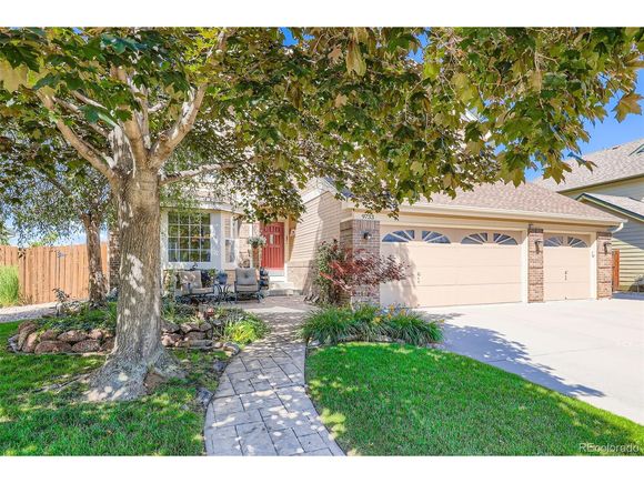 9733 Quay Loop