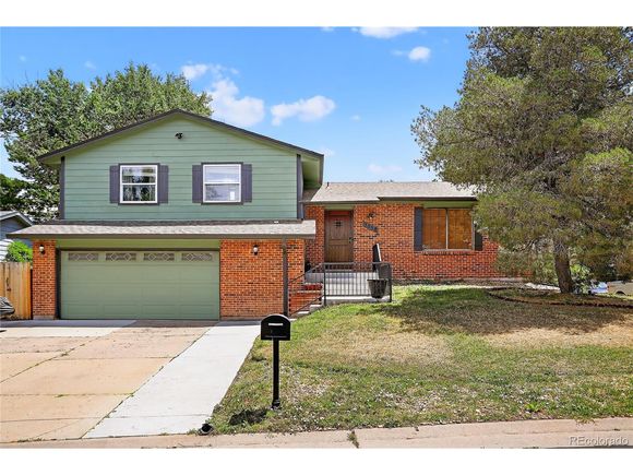 3258 S Ensenada Way Aurora, CO House Active - Photo 1 of 49. Opens carousel modal