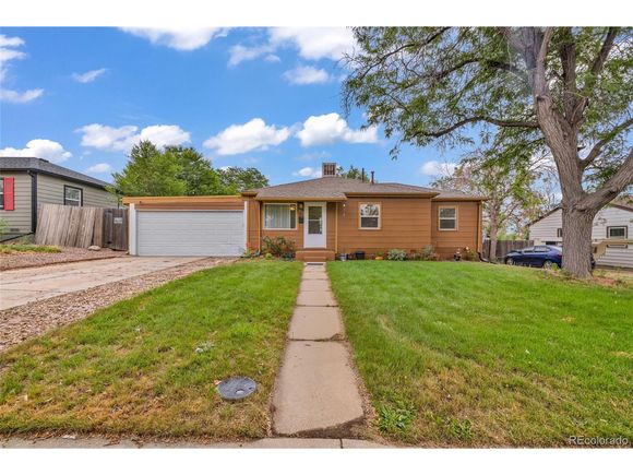 8910 Poze Blvd Thornton, CO House Active - Photo 1 of 19. Opens carousel modal
