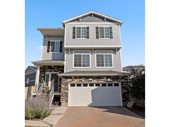 3944 N Quatar Ct