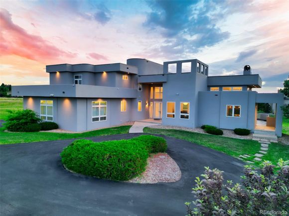 7330 Centennial Dr