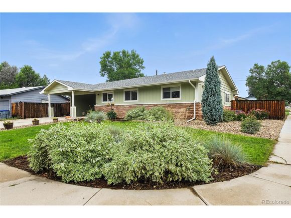 50 Forsyth Dr