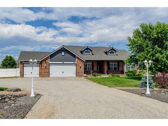 16735 Shadow Wood Ct