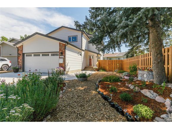5633 W 71st Pl Arvada, CO House Active - Photo 1 of 50. Opens carousel modal
