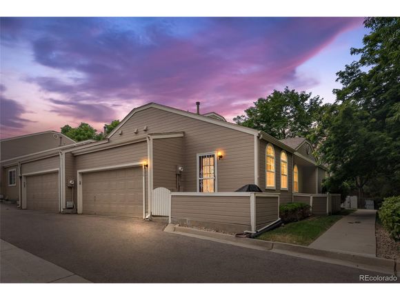 5898 W Asbury Pl