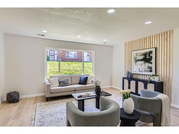 9263 E Nassau Ave