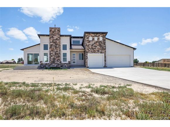 1250 W Presidio Dr