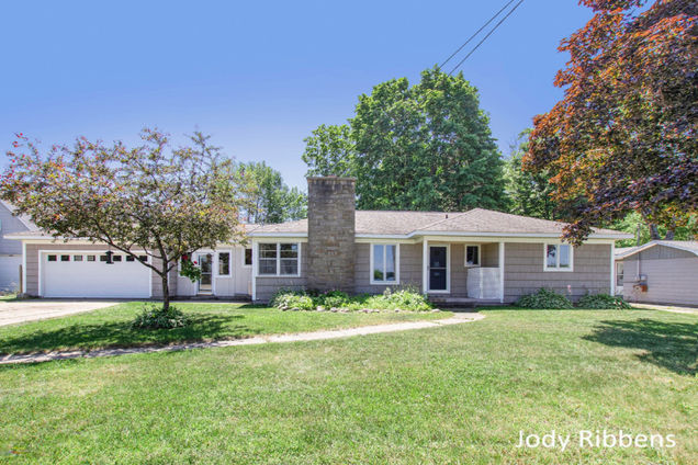1507 Sunnyside Drive Cadillac, MI House Sold - Photo 1 of 36. Opens carousel modal