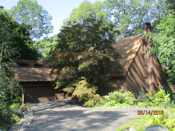 21 Crest Drive Battle Creek, MI House Sold - Photo 1 of 5. Opens carousel modal