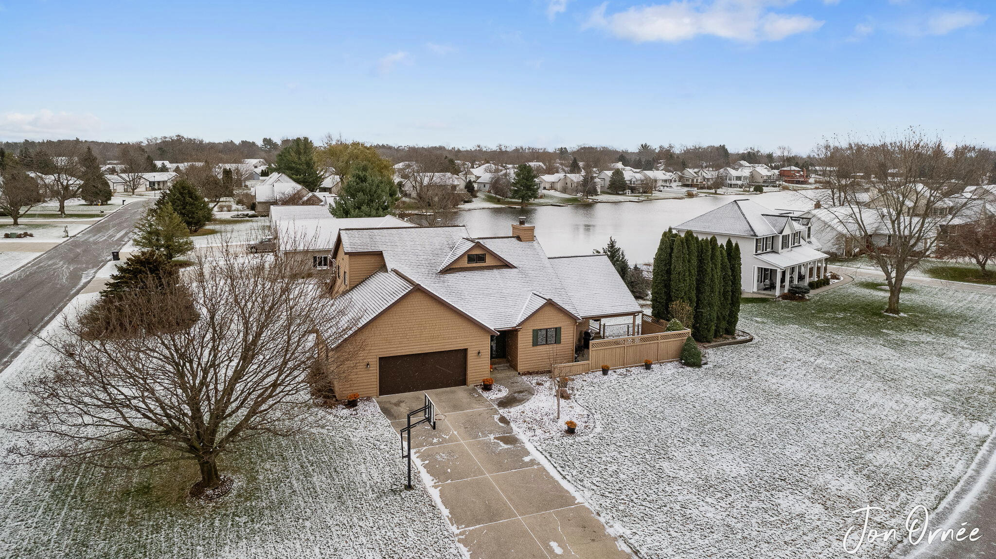 9156 Bluff Lake St, Zeeland, MI 49464 | MLS# 23143401