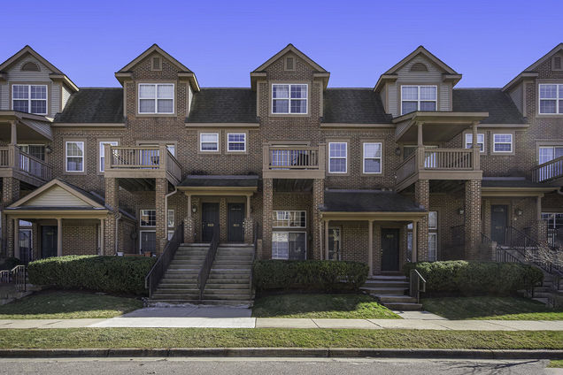 2788 Barclay Way Ann Arbor, MI Condo Sold - Photo 1 of 29. Opens carousel modal