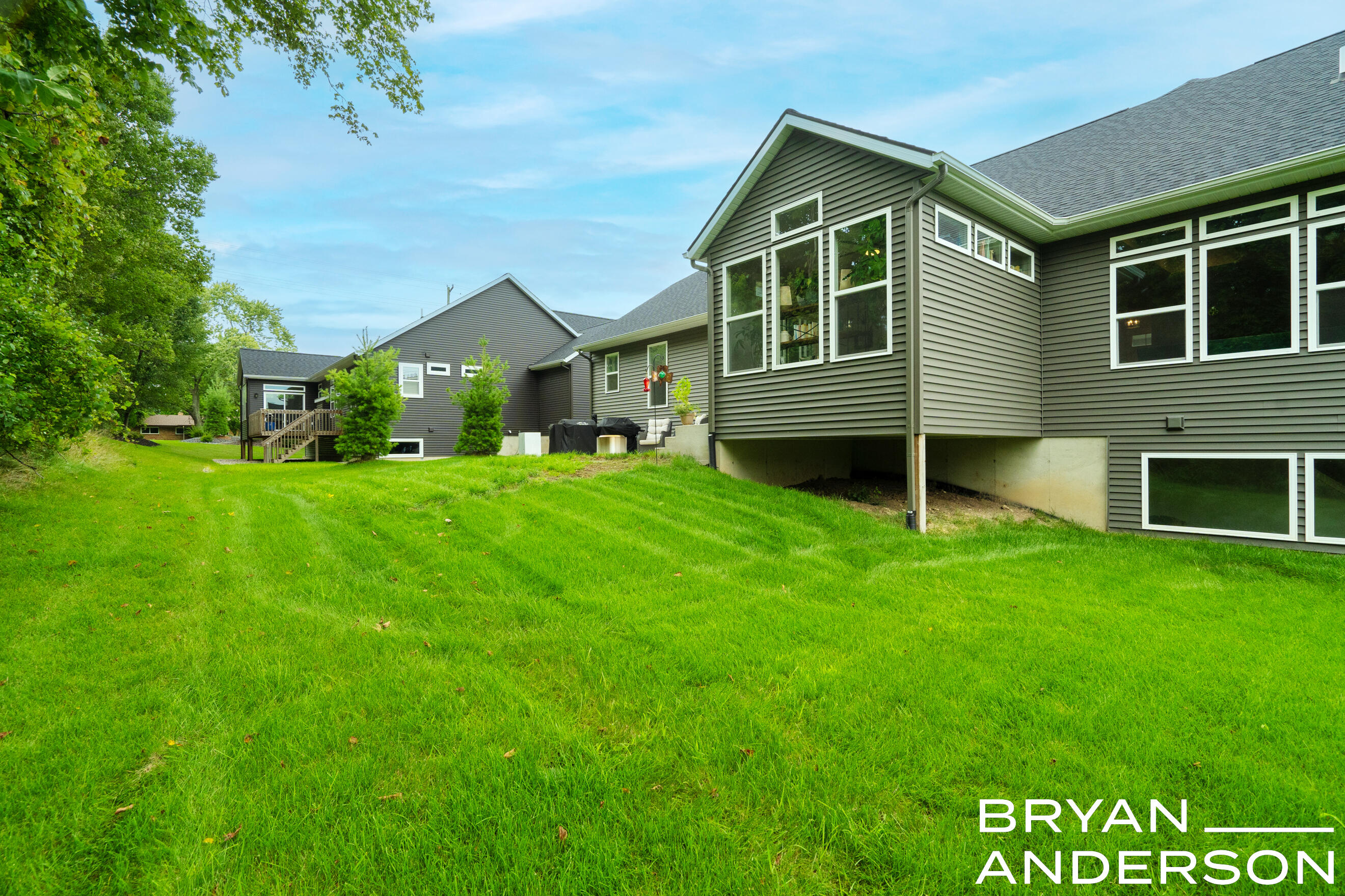 361 Hawkchase Ct, Grand Rapids, MI 49525 Estately 🧡 MLS 24042874