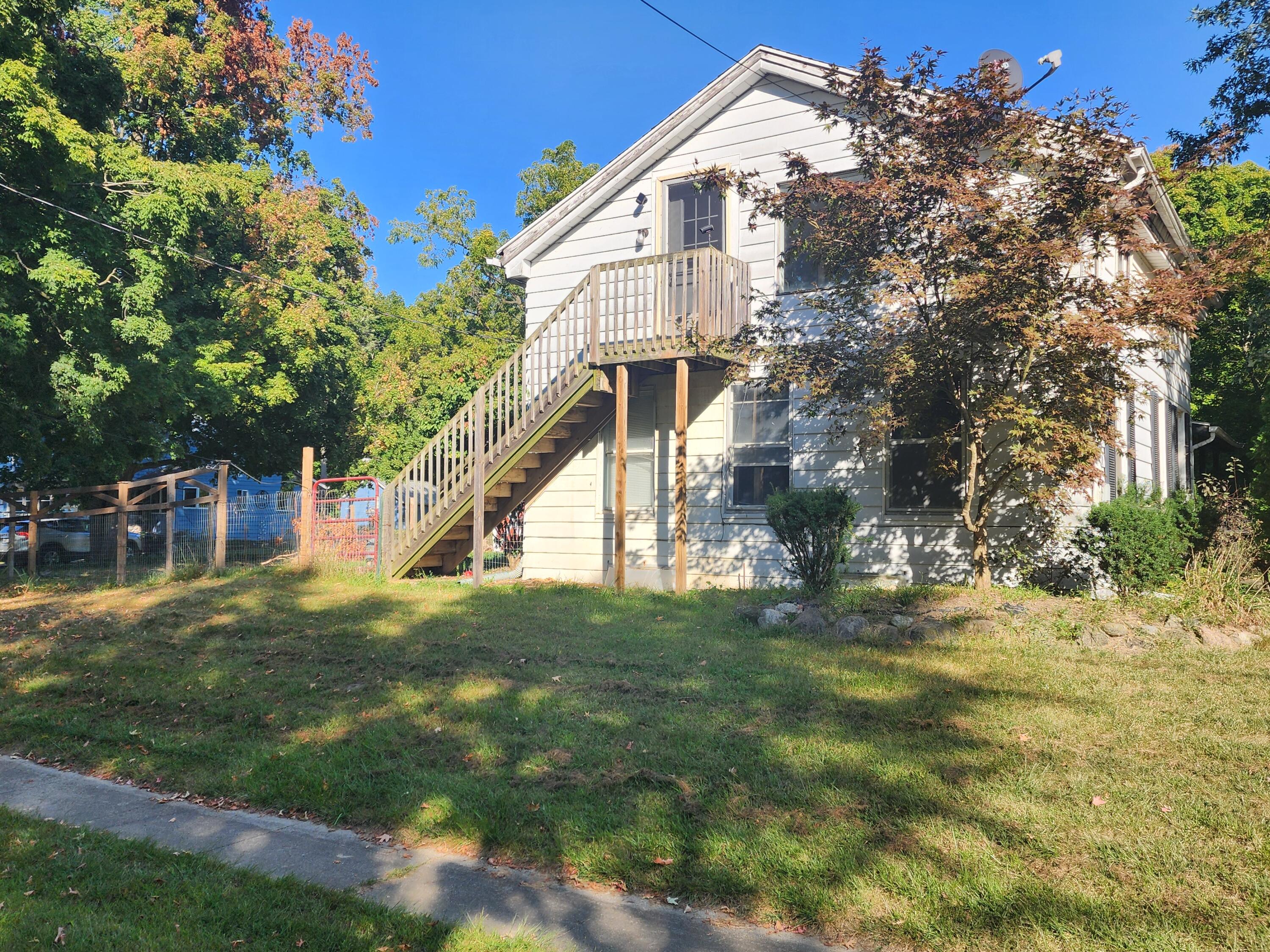 400 Portage St, Grass Lake, MI 49240 Estately 🧡 MLS 24049224