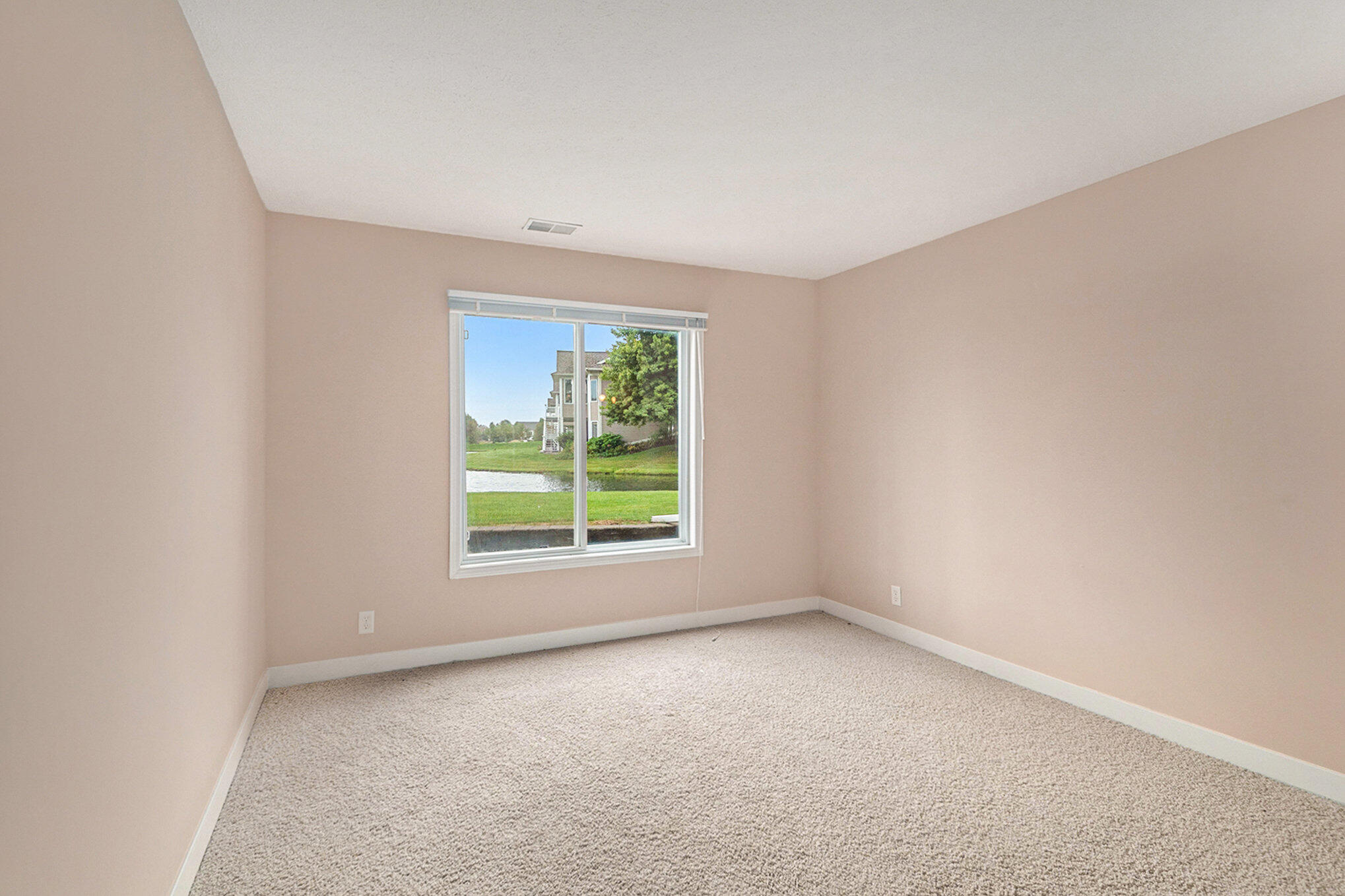 1695 High Pointe Dr, Zeeland, MI 49464 Estately 🧡 MLS 24050750