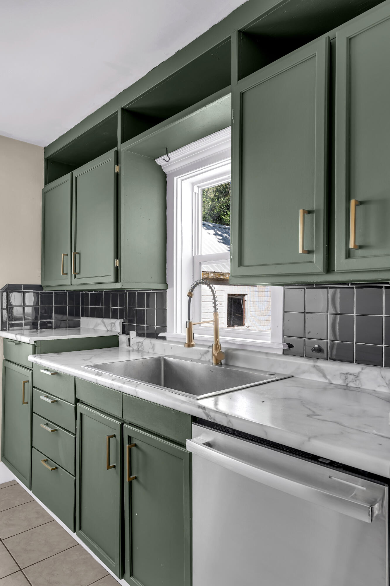 1732 Port Sheldon St, Jenison, MI 49428 Estately 🧡 MLS 24053737