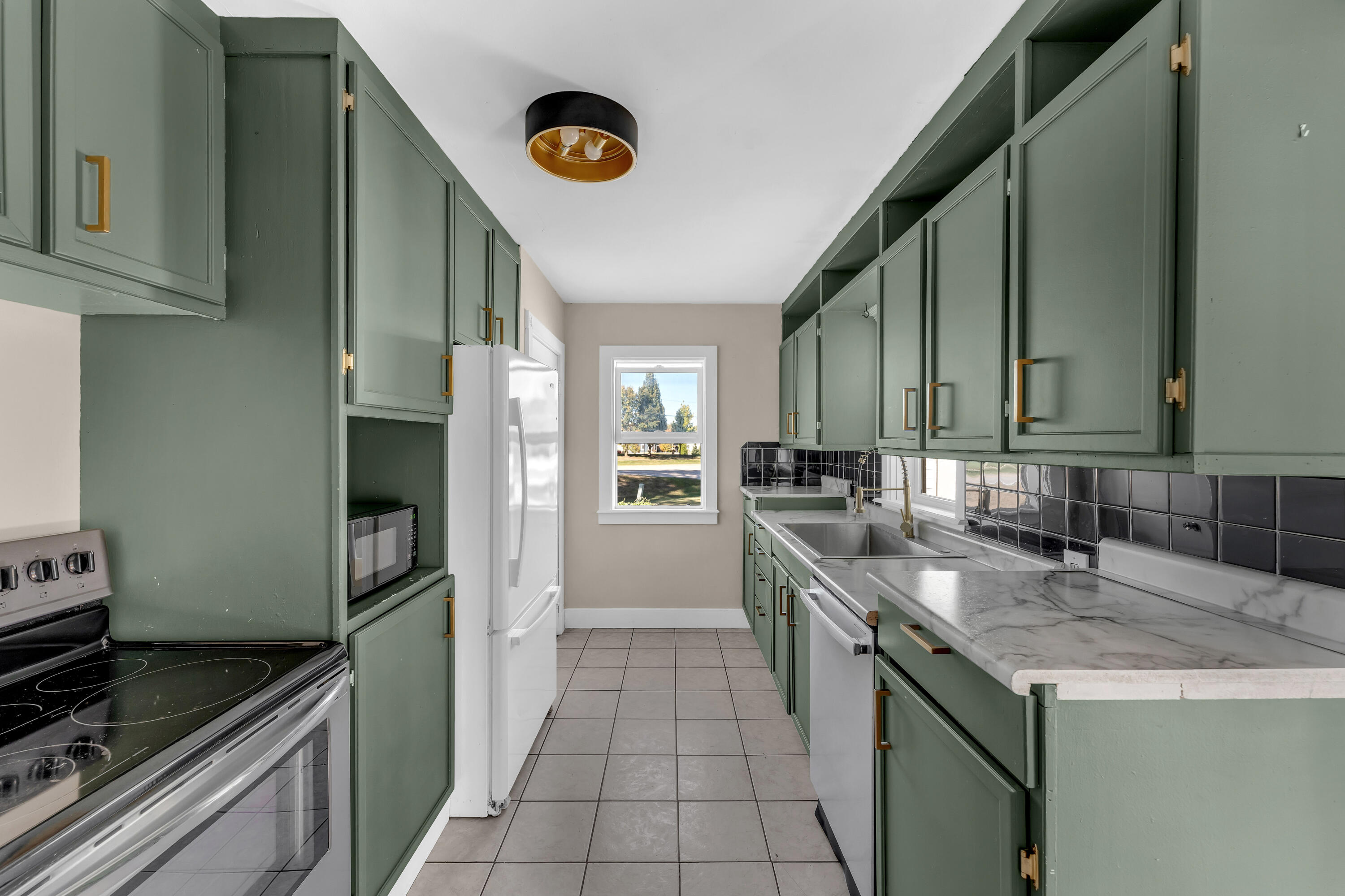 1732 Port Sheldon St, Jenison, MI 49428 Estately 🧡 MLS 24053737