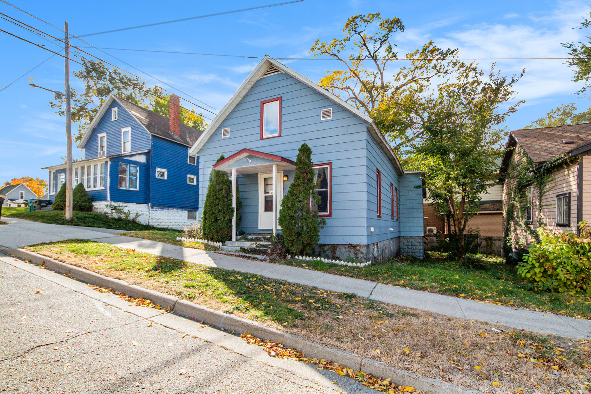 1185 7th St, Muskegon, MI 49440 Estately 🧡 MLS 24056164