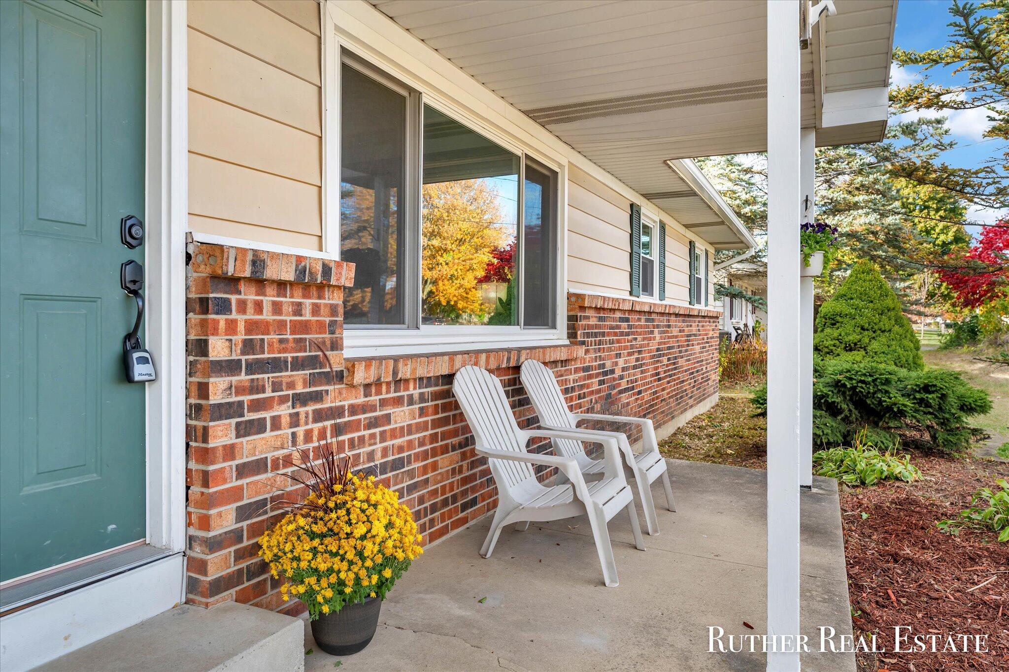 7245 Coconut Dr, Jenison, MI 49428 Estately 🧡 MLS 24056193