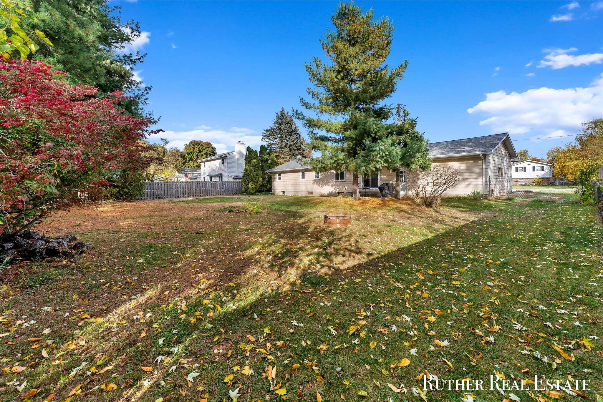 7245 Coconut Dr, Jenison, MI 49428 Estately 🧡 MLS 24056193