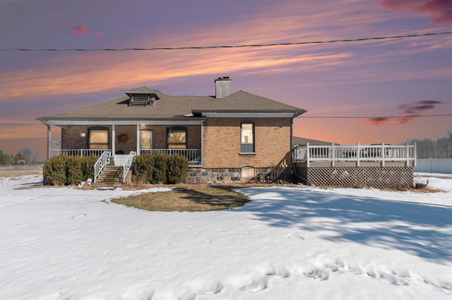 4570 Curve Road