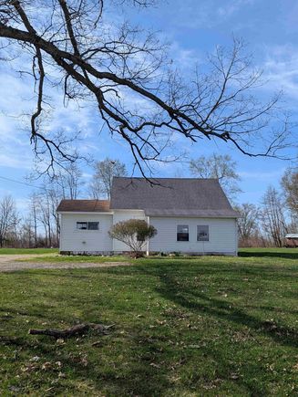 613 E County Line Road