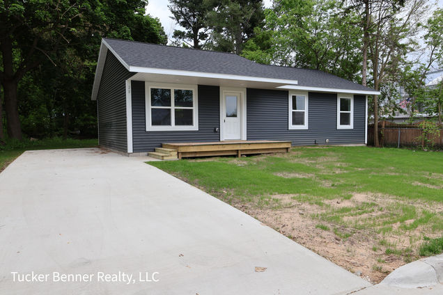 28 Fremont Avenue Fremont, MI House Sold - Photo 1 of 28. Opens carousel modal