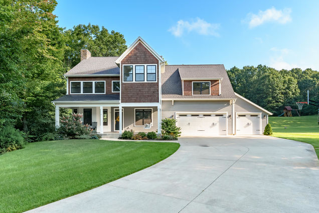 6606 Spaniel Drive