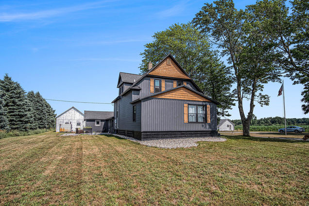8666 S Warner Avenue Fremont, MI House Active - Photo 1 of 27. Opens carousel modal
