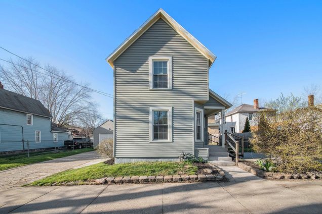 1163 Second Street NW