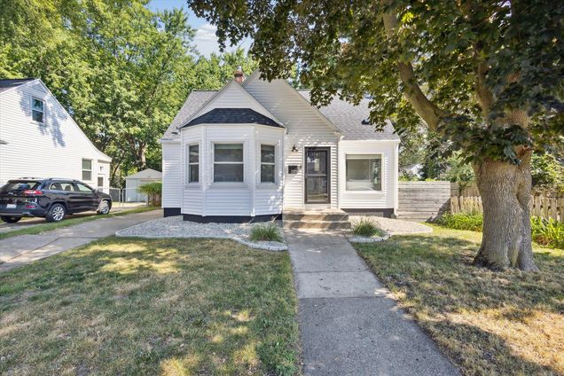 355 Eola Street SE Grand Rapids, MI House Active - Photo 1 of 41. Opens carousel modal