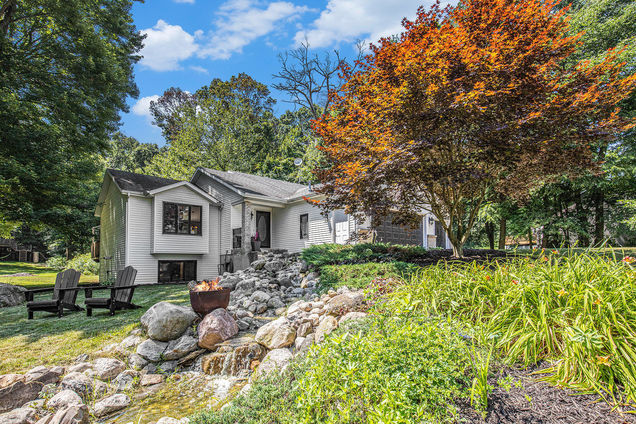7907 Serenity Drive