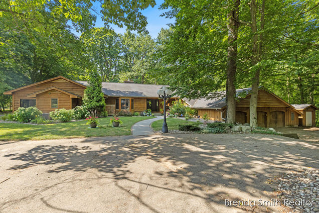 9141 Shady Ridge Drive
