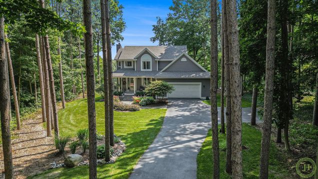 7476 68th Street SE Caledonia, MI House Active - Photo 1 of 44. Opens carousel modal