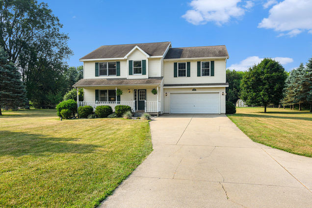 26033 48th Avenue Mattawan, MI House Active - Photo 1 of 23. Opens carousel modal