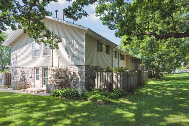 3663 Kenbrooke Court