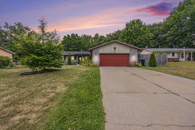 2381 Mapleview Street SE Kentwood, MI House Active - Photo 1 of 18. Opens carousel modal
