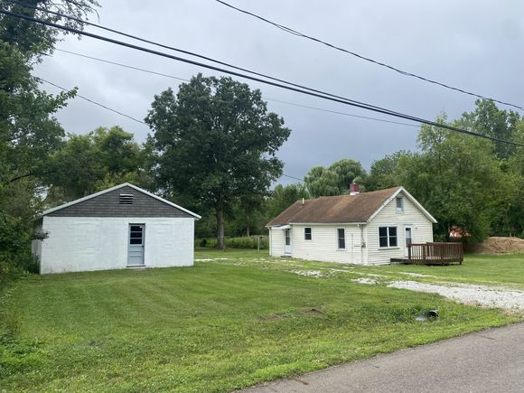 1940 Travis Road